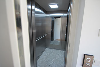 InsideHallein Lift Myslik