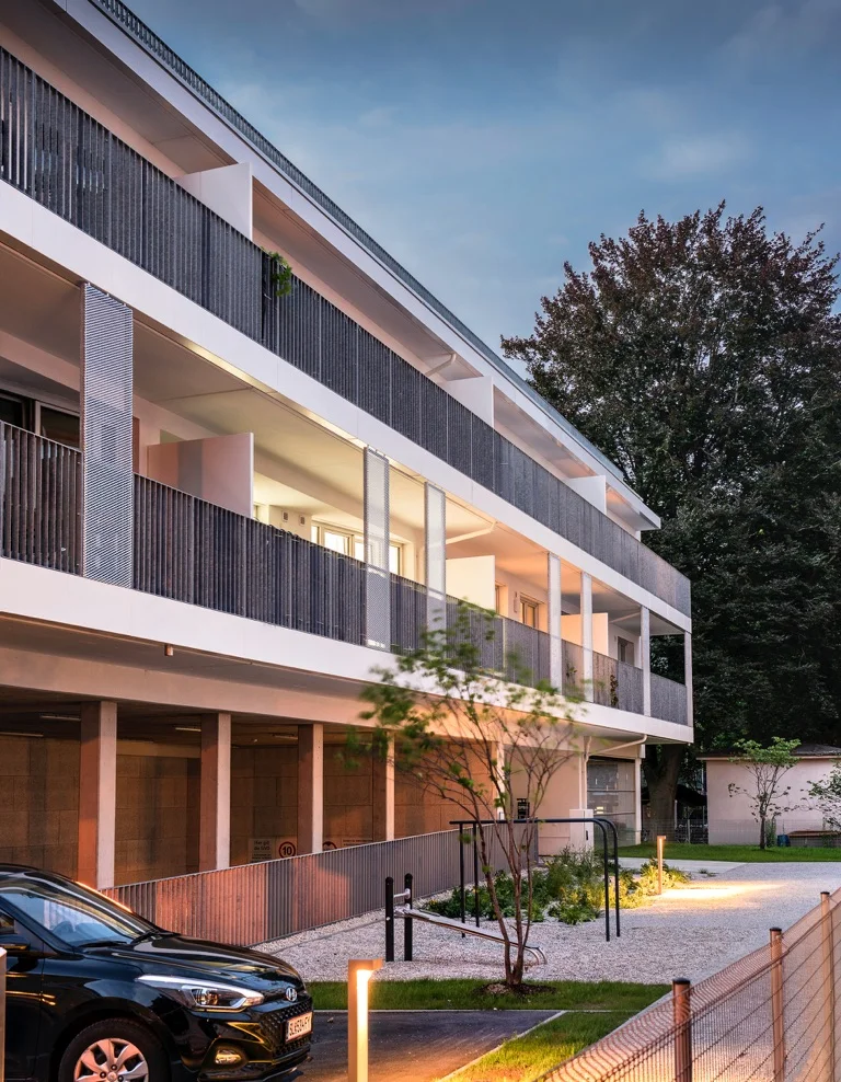 Paracelsus Garten Myslik Salzburg Seite Balkone