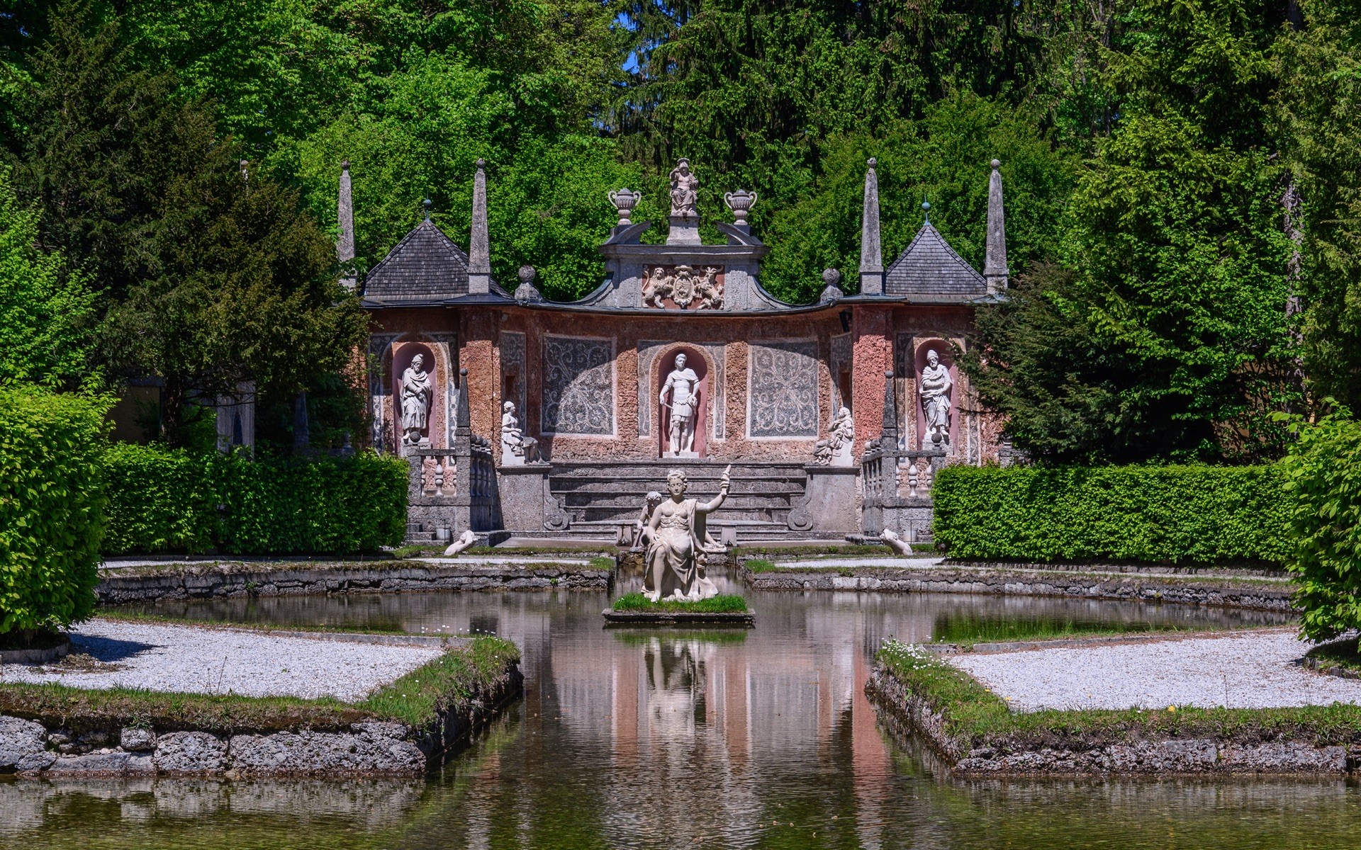 Die Hellbrunner Wasserspiele in unmittelbarer Nähe vom BVH Santino in Salzburg