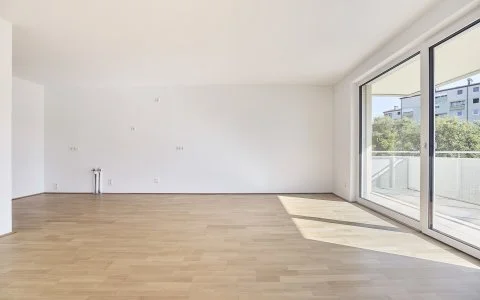 Großzügiges und helles Wohnen mit Balkon